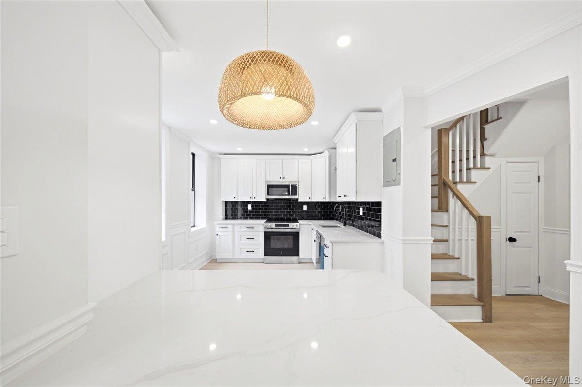 #6 photo, 2257 Hampden Place, ব্রঙ্কস Bronx , NY 10468