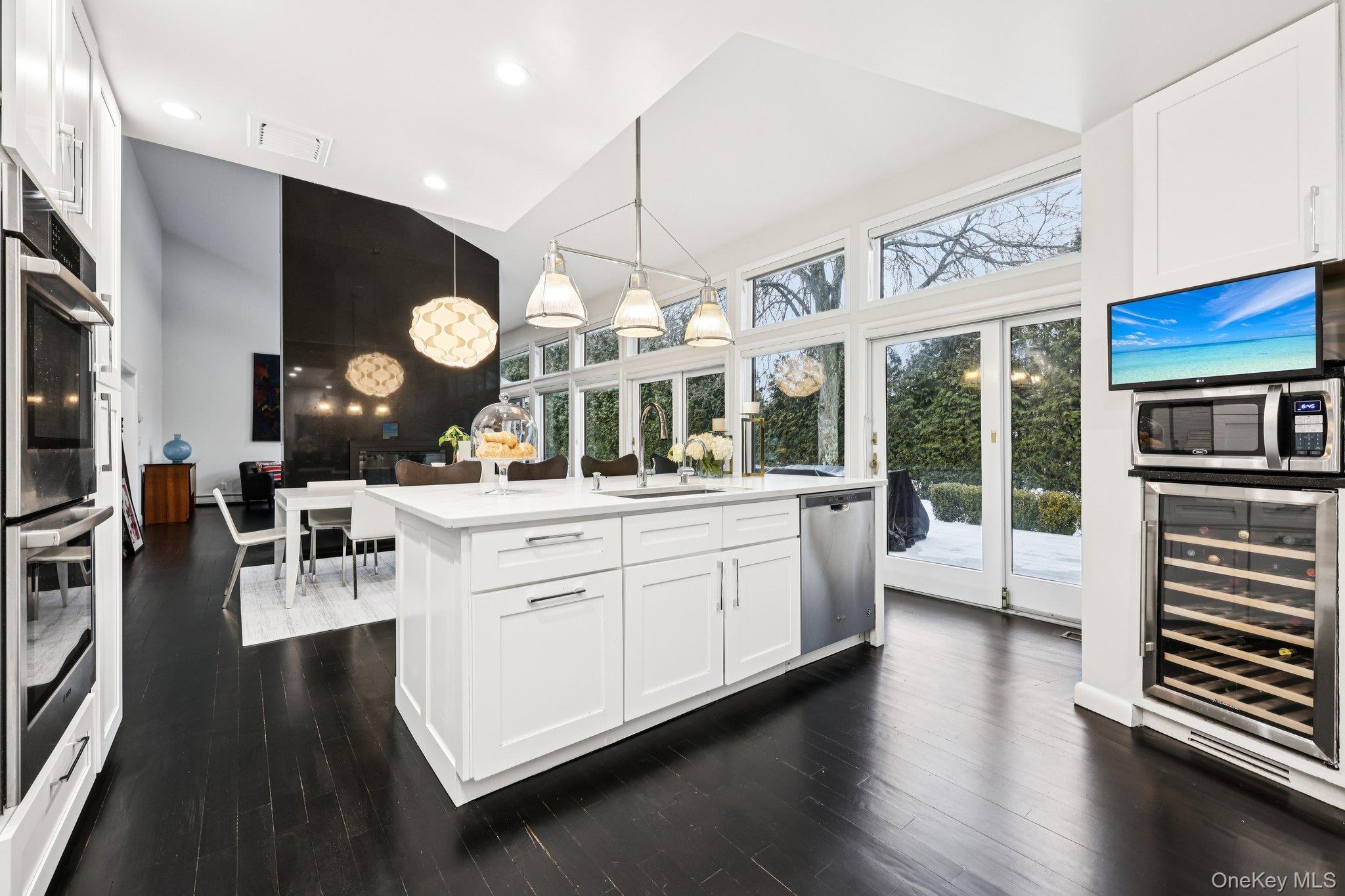 #13 photo, 6 Carol Lane, Mamaroneck , NY 10543