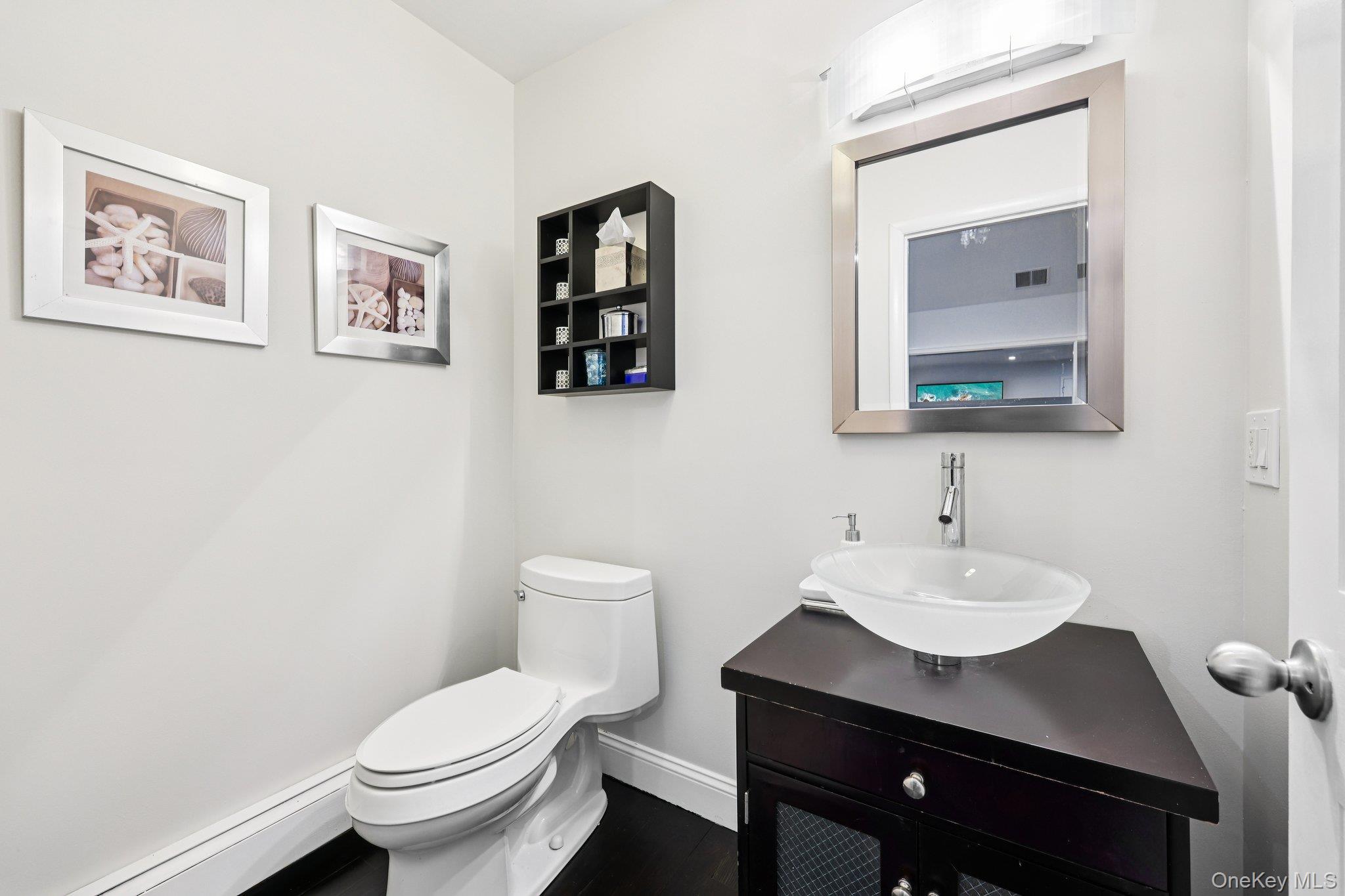 #15 photo, 6 Carol Lane, Mamaroneck , NY 10543