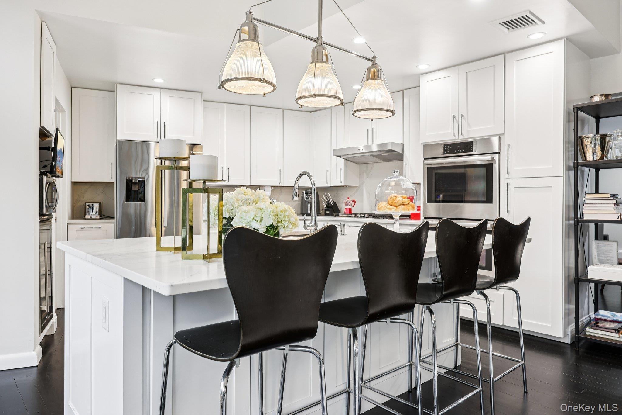 #9 photo, 6 Carol Lane, Mamaroneck , NY 10543