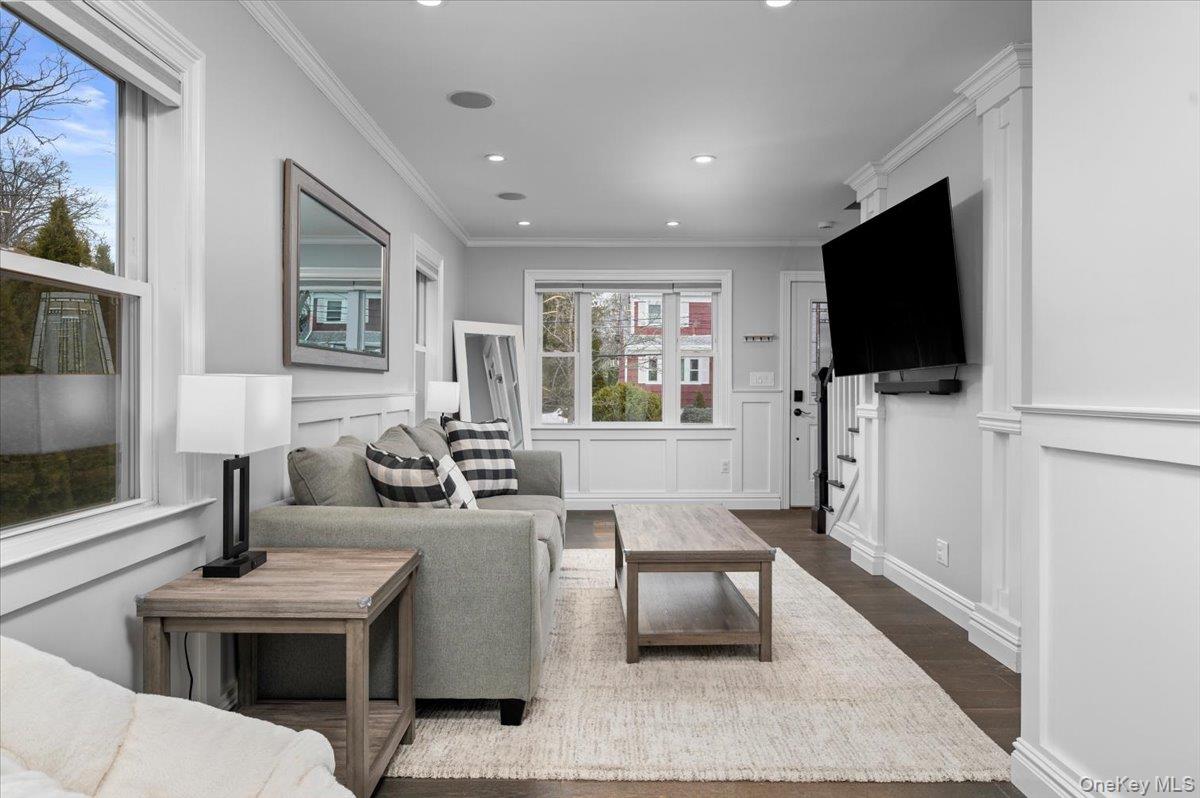 #2 photo, 216 Florence Street, Mamaroneck , NY 10543