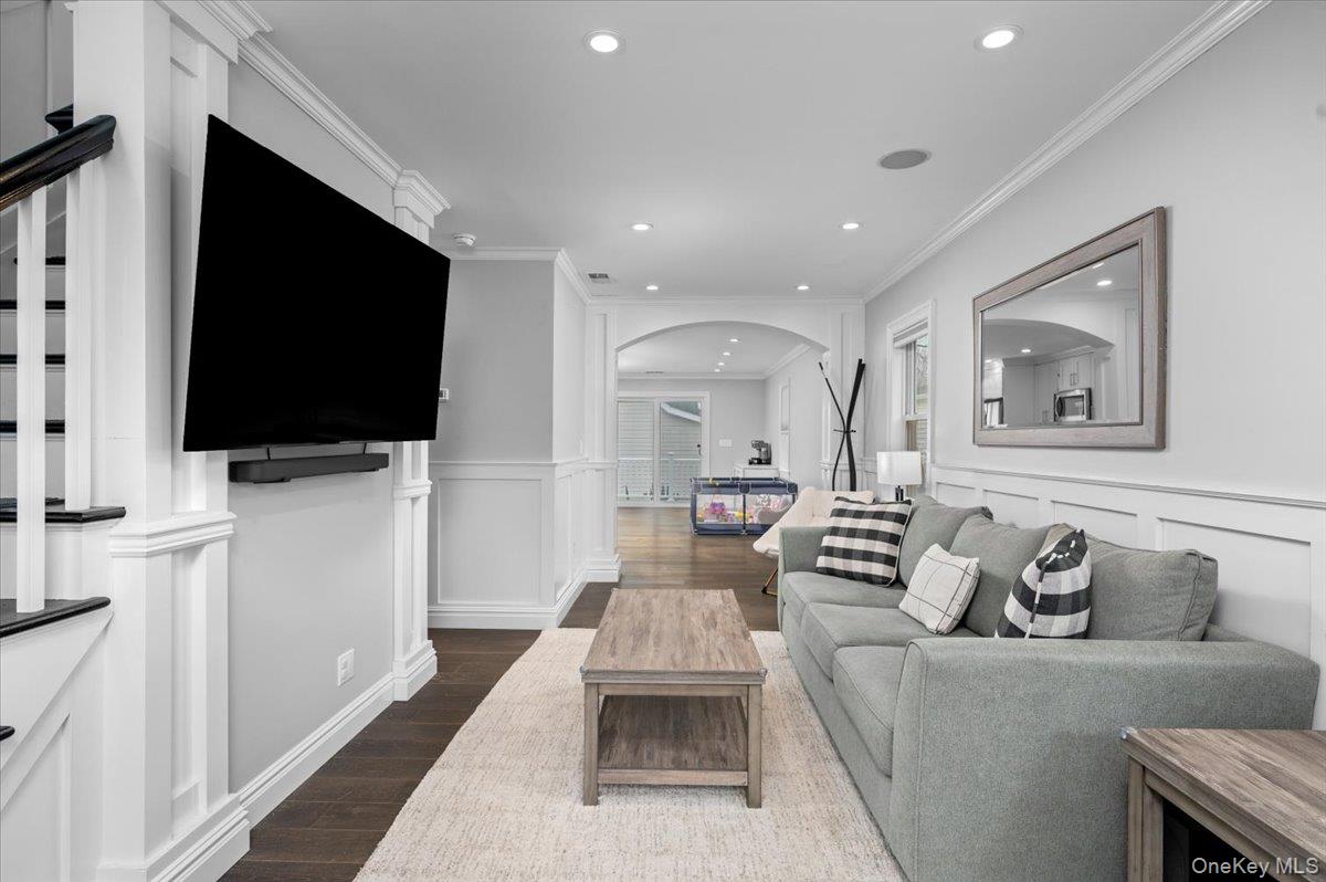 #3 photo, 216 Florence Street, Mamaroneck , NY 10543