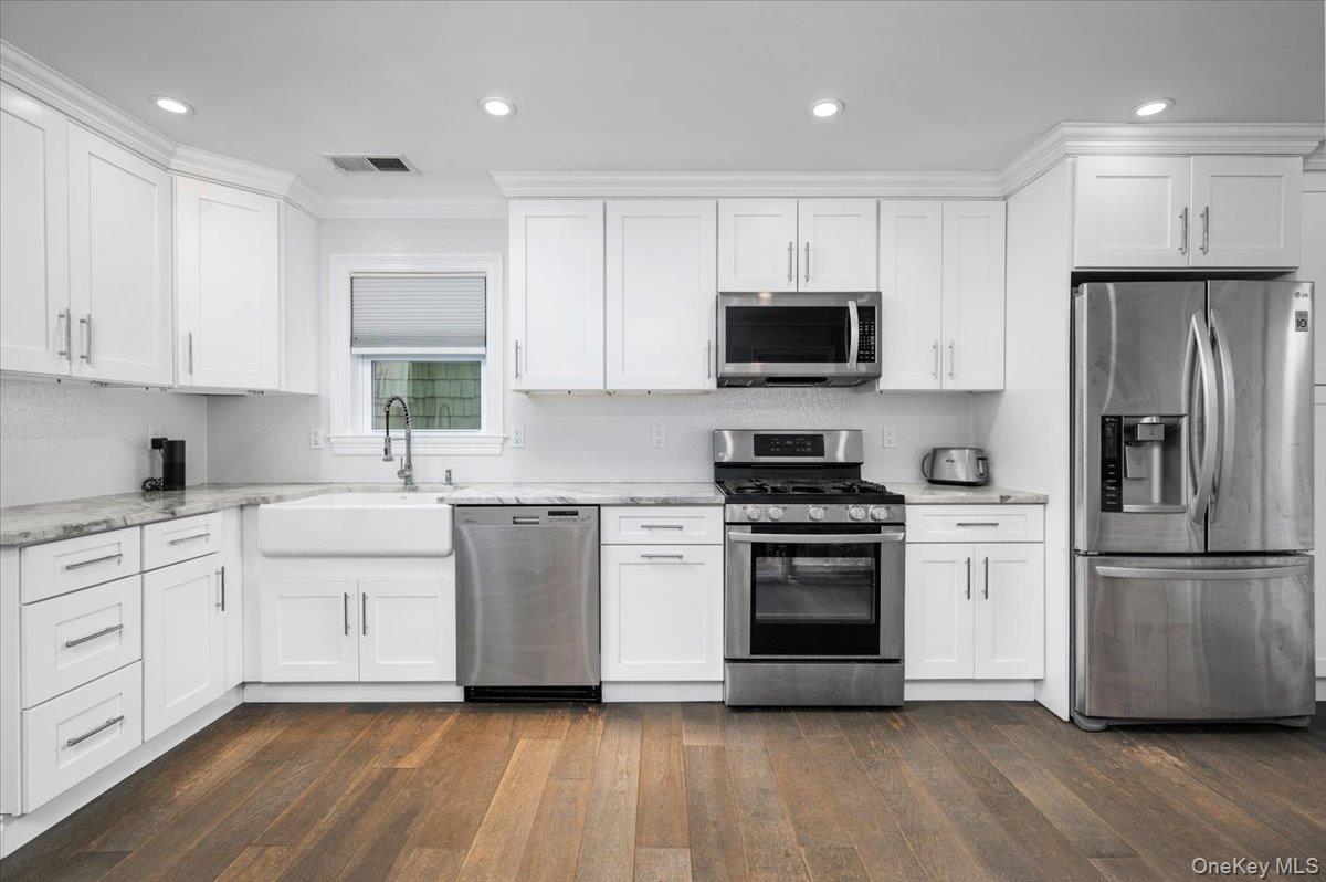 #5 photo, 216 Florence Street, Mamaroneck , NY 10543