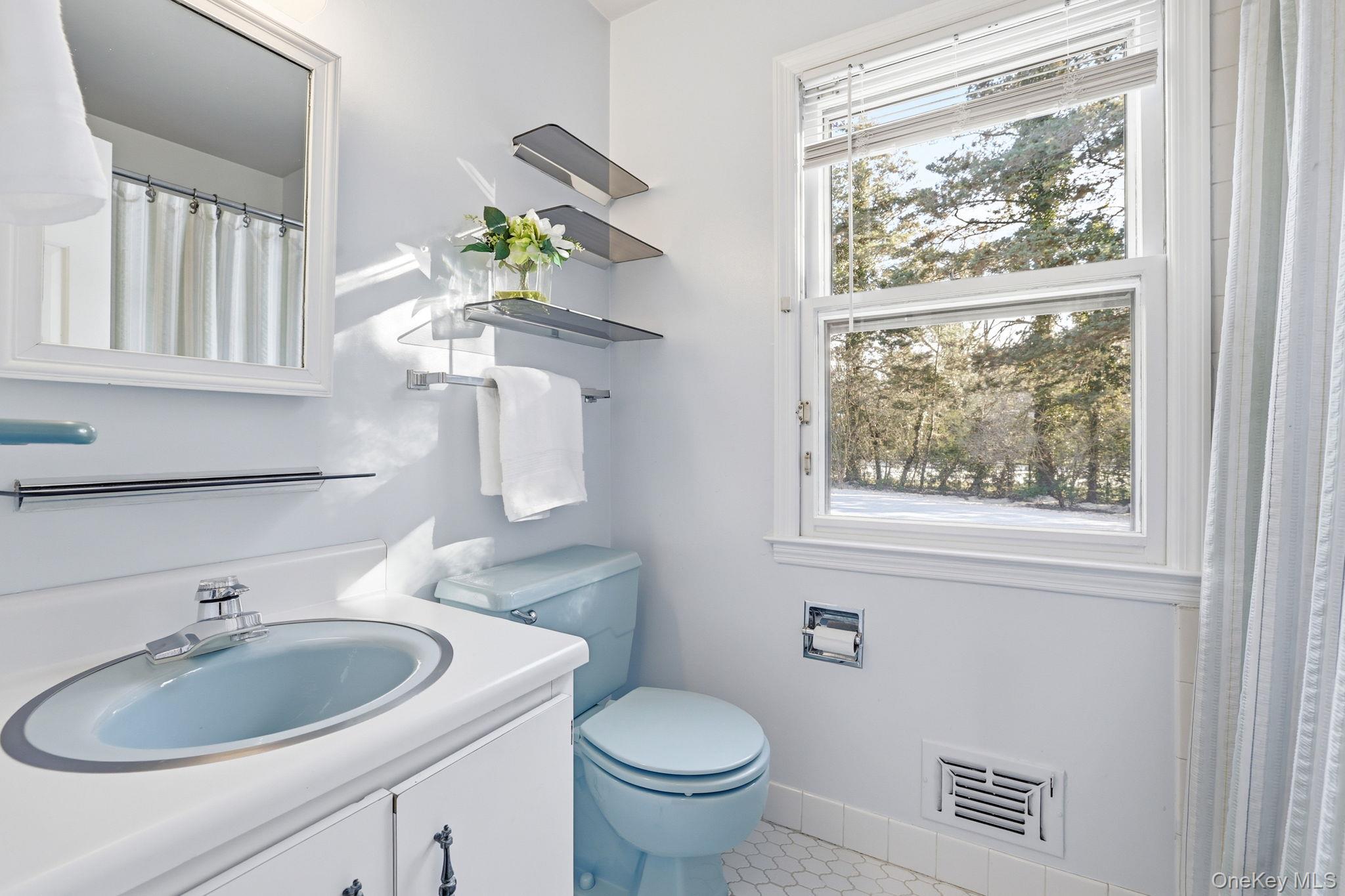 #13 photo, 42 Butler Road, 뉴욕주 Scarsdale , NY 10583