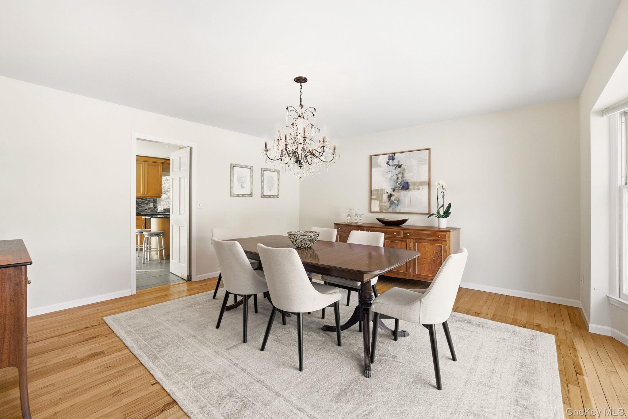 #7 photo, 42 Butler Road, 뉴욕주 Scarsdale , NY 10583