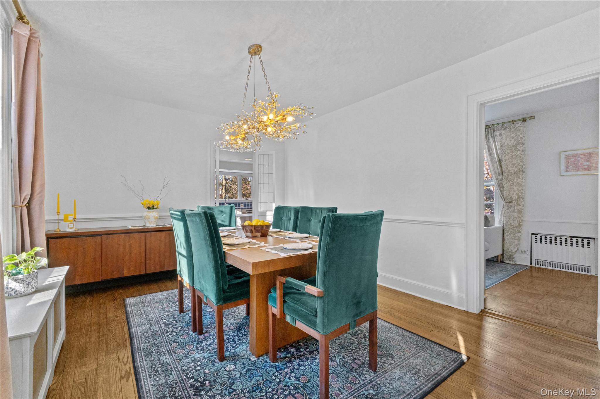 #12 photo, 2 Apple Tree Close, Chappaqua , NY 10514