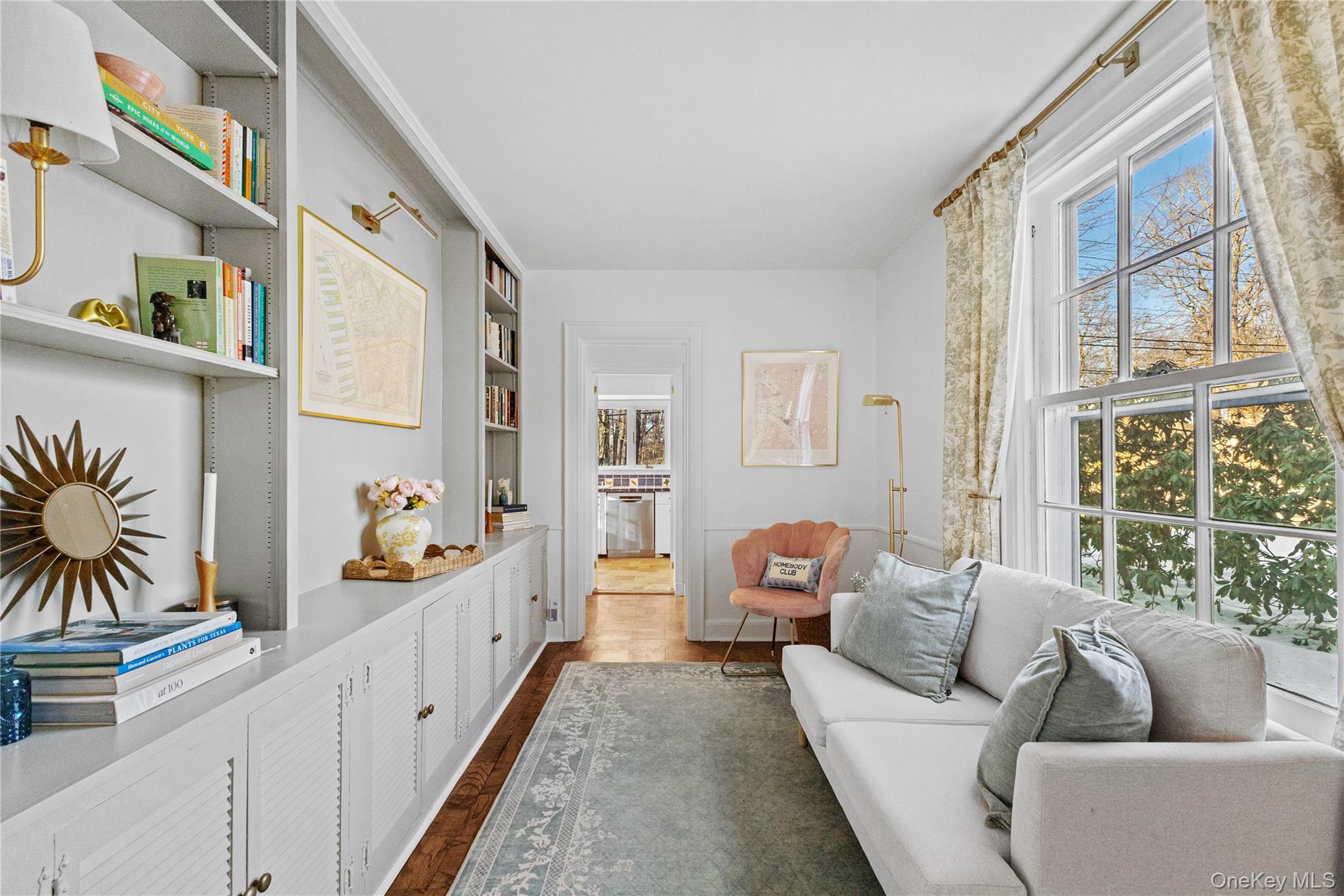 #3 photo, 2 Apple Tree Close, Chappaqua , NY 10514