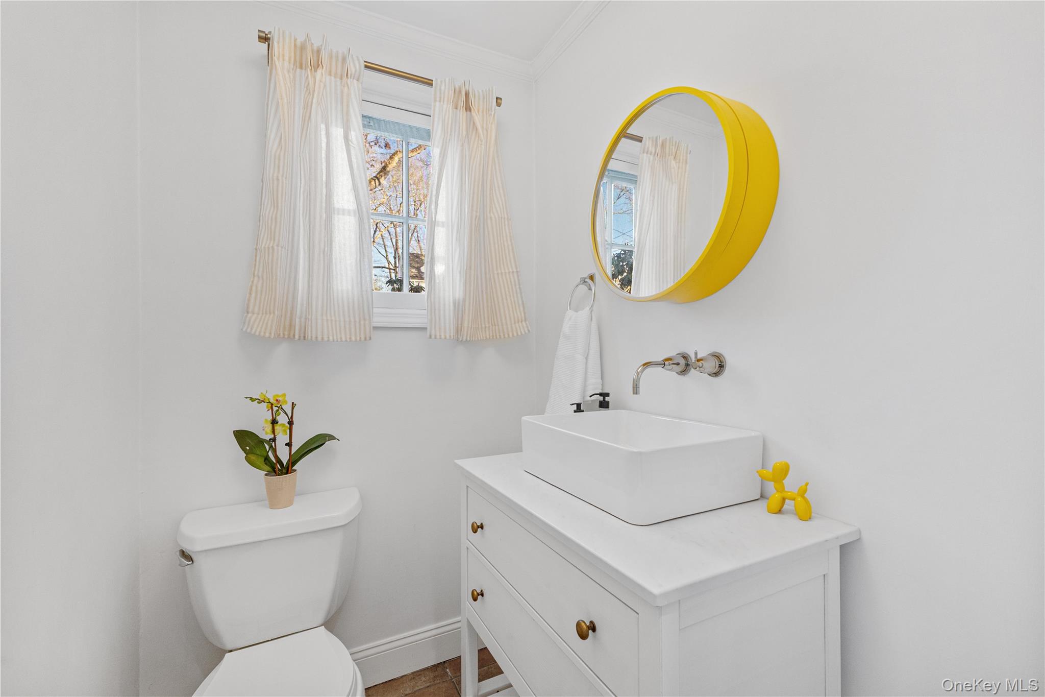 #5 photo, 2 Apple Tree Close, Chappaqua , NY 10514