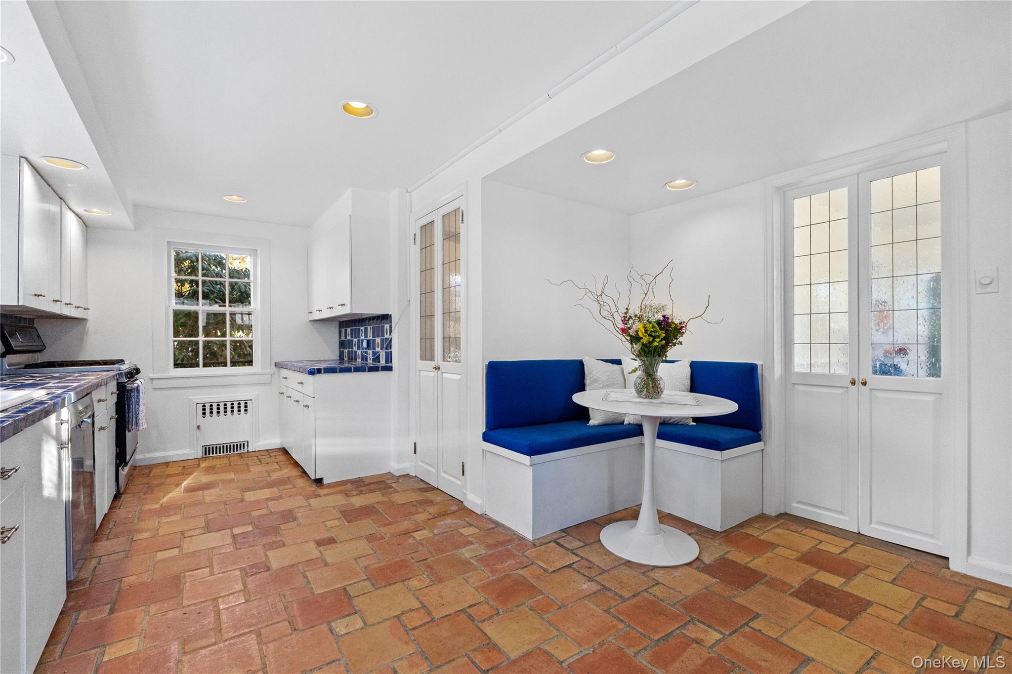 #7 photo, 2 Apple Tree Close, Chappaqua , NY 10514