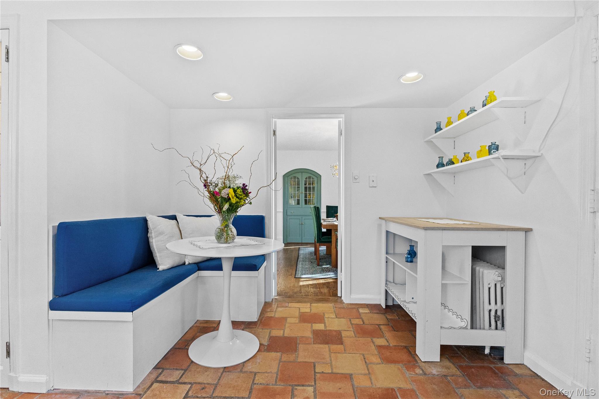 #9 photo, 2 Apple Tree Close, Chappaqua , NY 10514