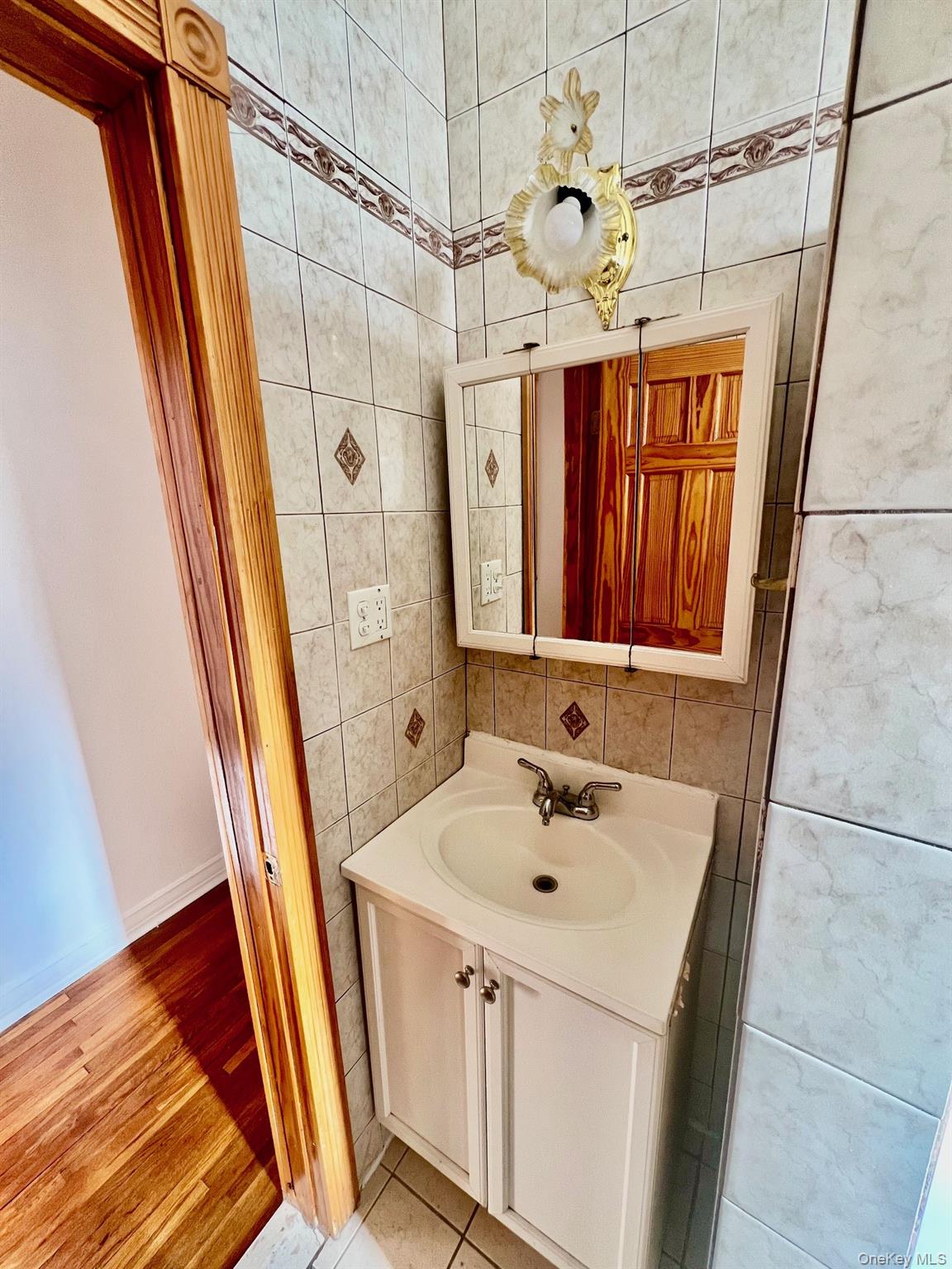 #9 photo, 2186 Cruger Avenue, Bronx , NY 10462