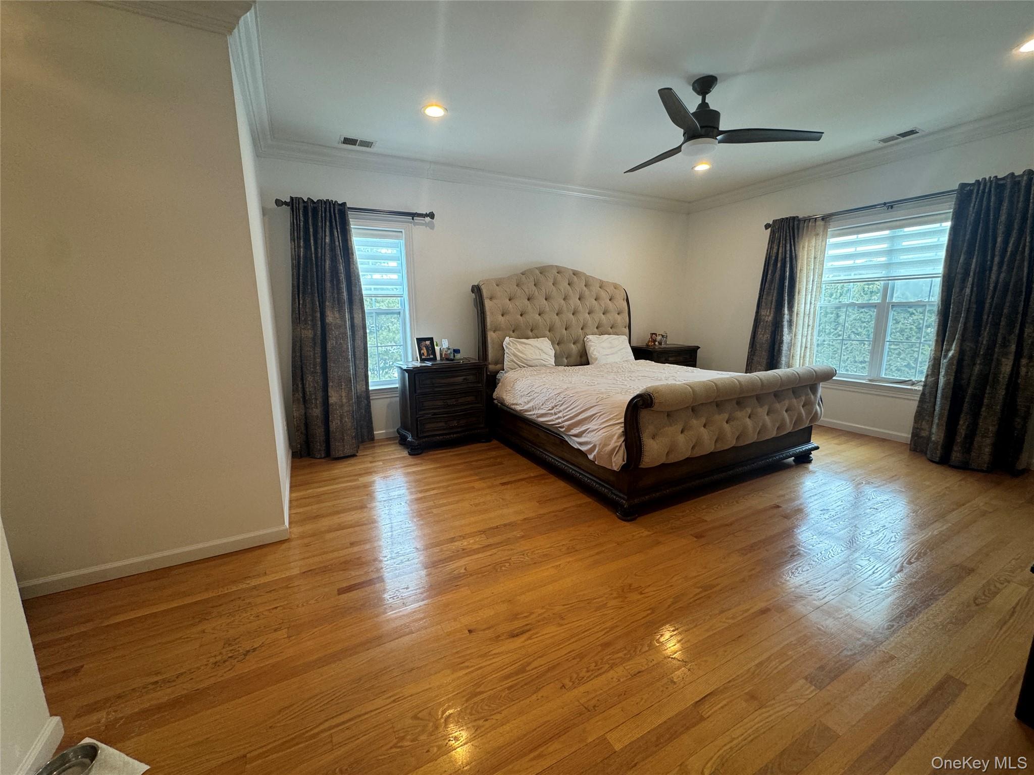 #6 photo, 221 Rivendell Court, Melville , NY 11747