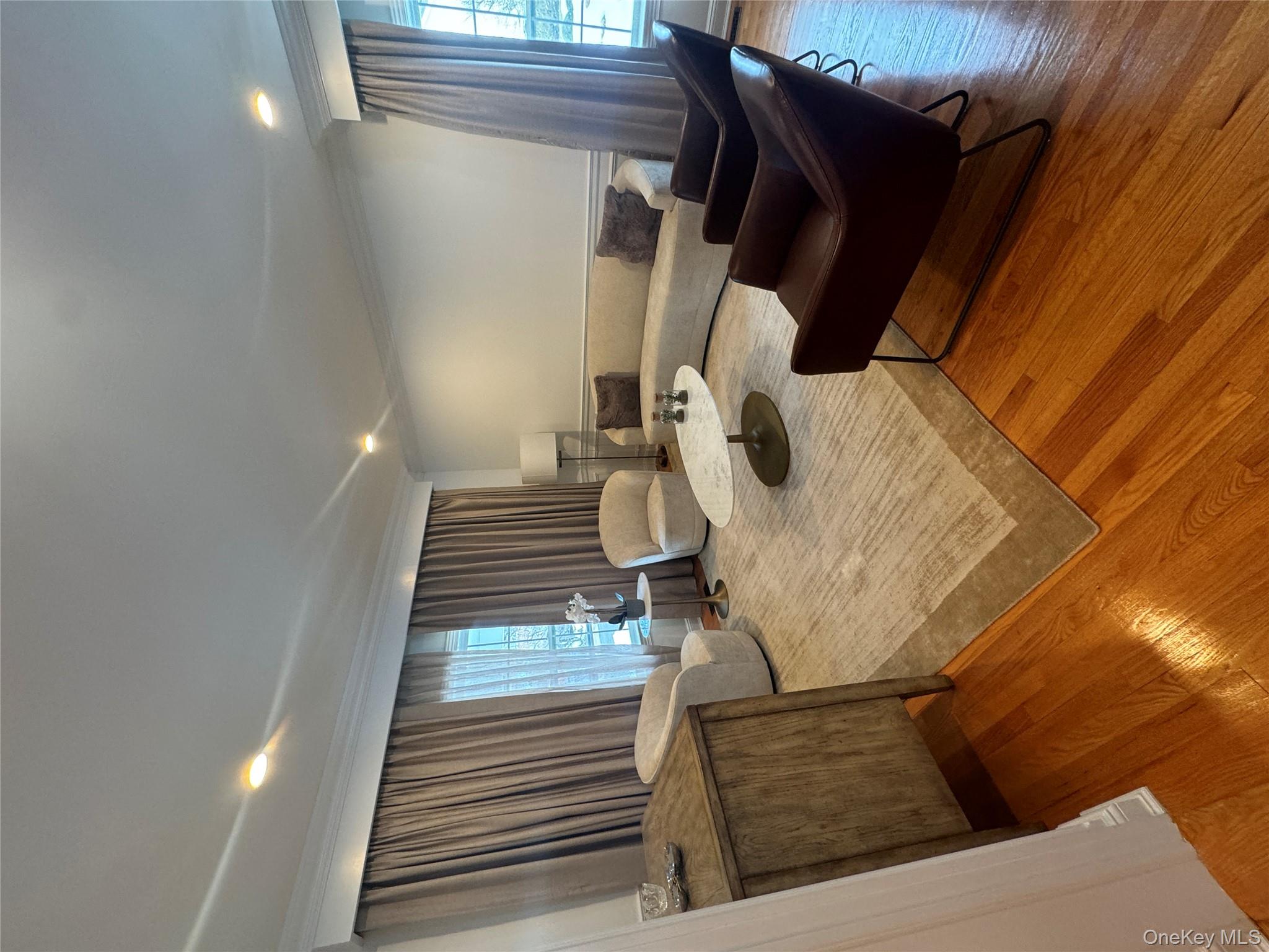 #9 photo, 221 Rivendell Court, Melville , NY 11747