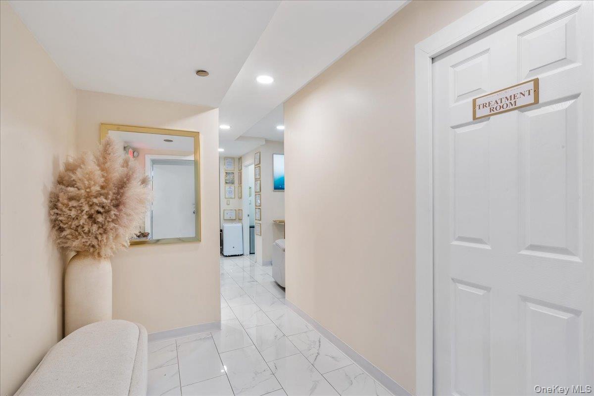 #14 photo, 101-12 43rd Avenue, קווינס Corona , NY 11368