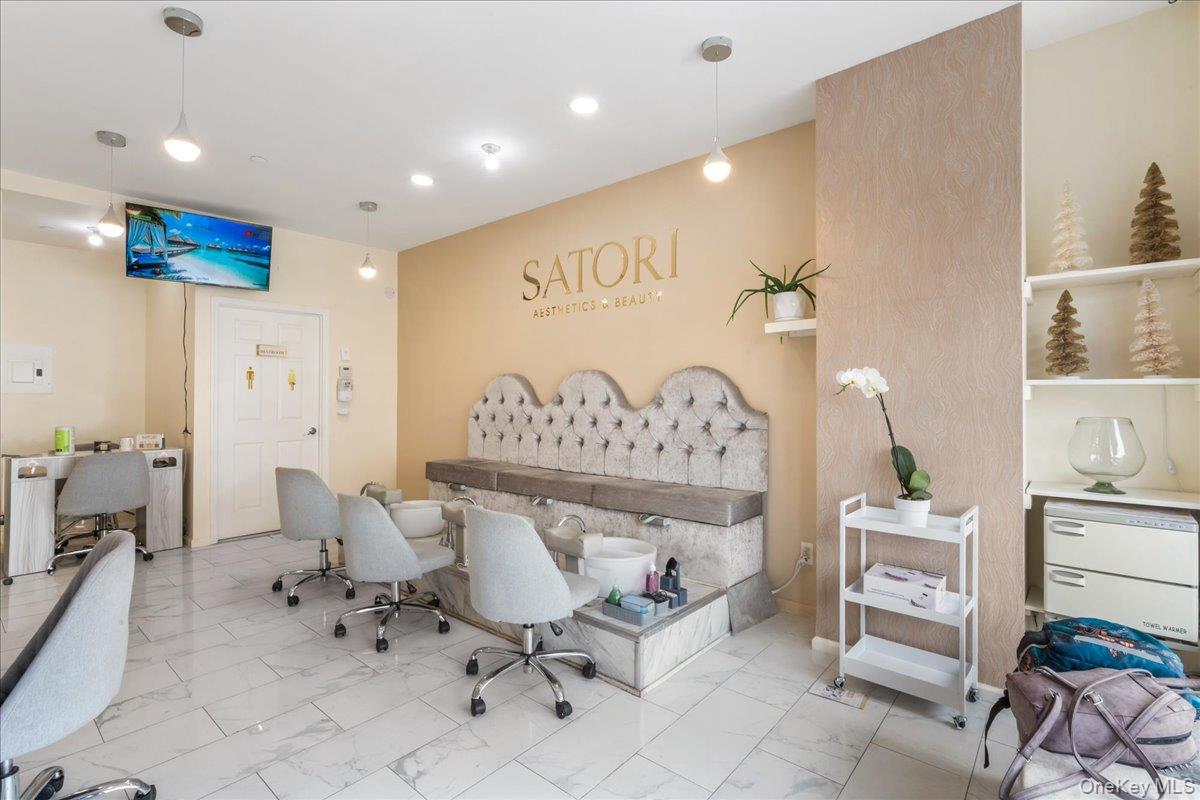 #8 photo, 101-12 43rd Avenue, קווינס Corona , NY 11368