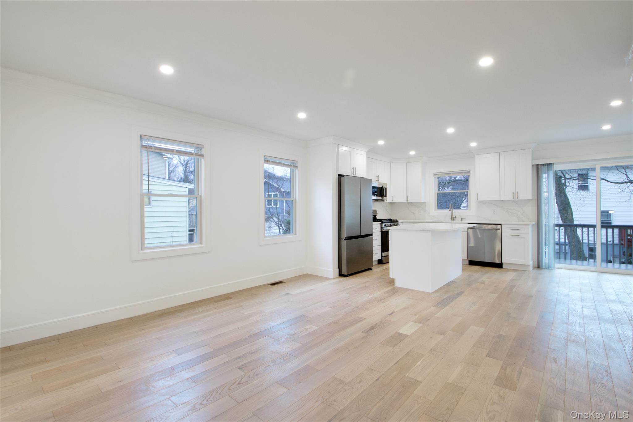 #13 photo, 56 Kirkwood Road, Port Washington , NY 11050