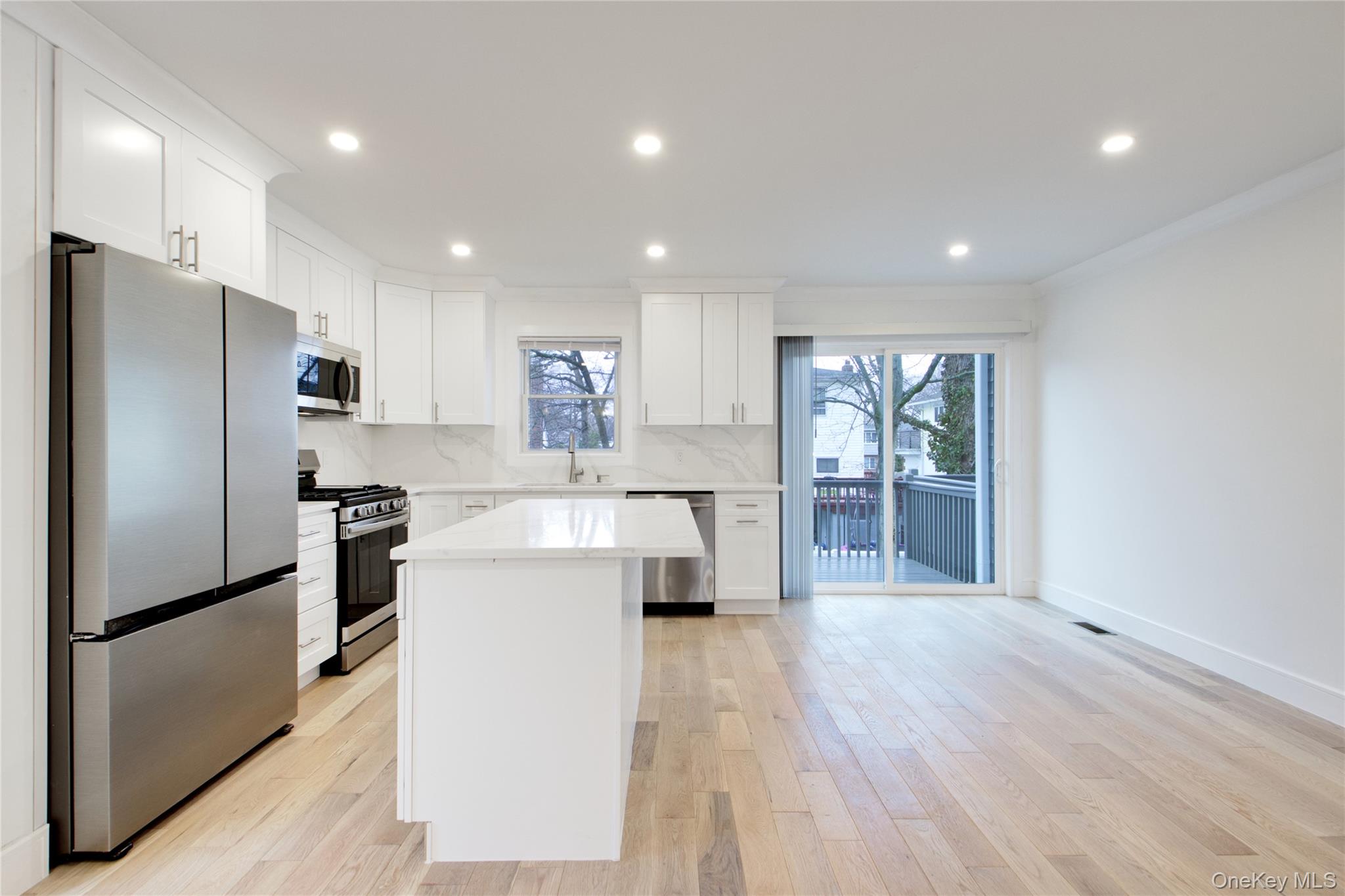 #16 photo, 56 Kirkwood Road, Port Washington , NY 11050