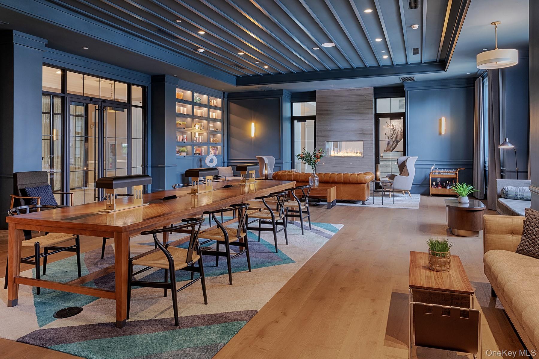 #15 photo, 990 Corporate Drive, 长岛 Westbury , NY 11590