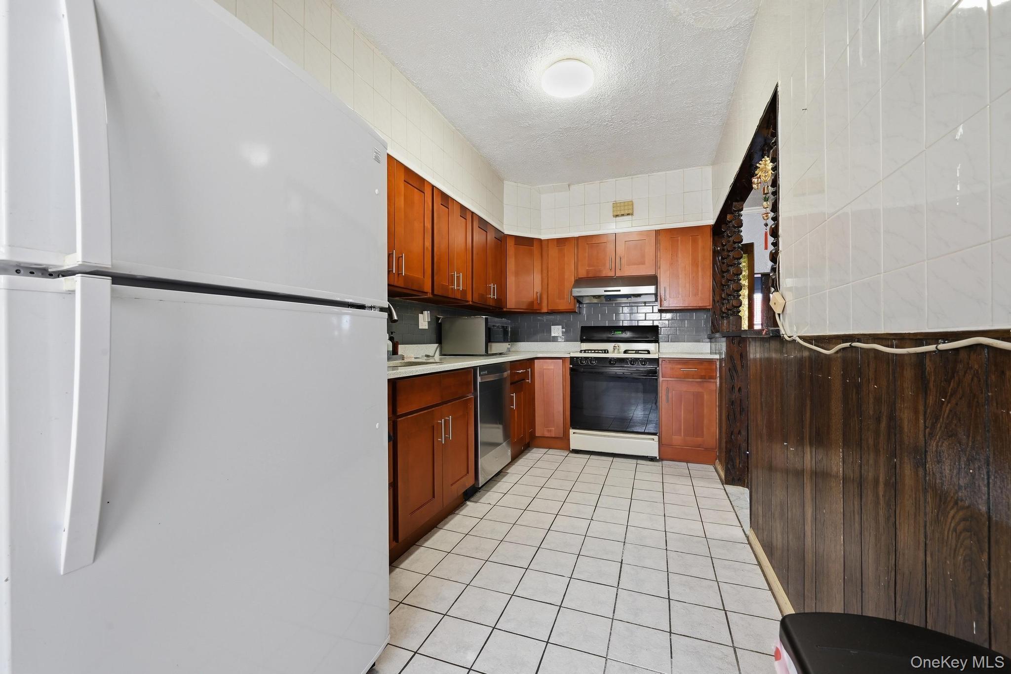 #9 photo, 10531 79th Street, クイーンズ区 Ozone Park , NY 11417