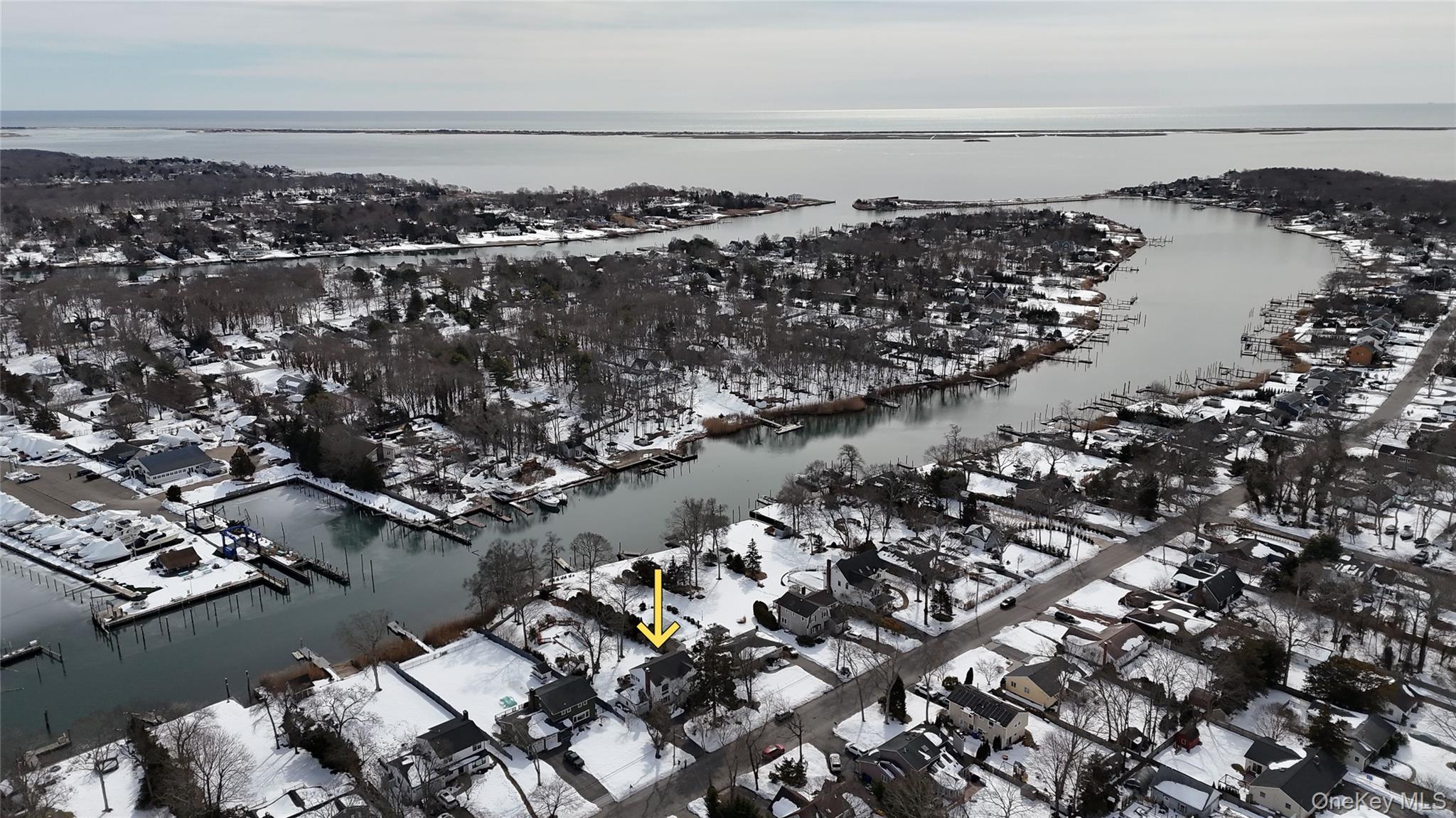 #4 photo, 53 Hewitt Boulevard, Center Moriches , NY 11934