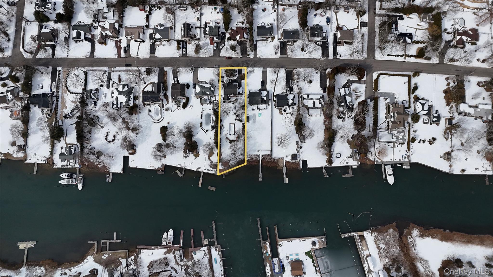 #5 photo, 53 Hewitt Boulevard, Center Moriches , NY 11934