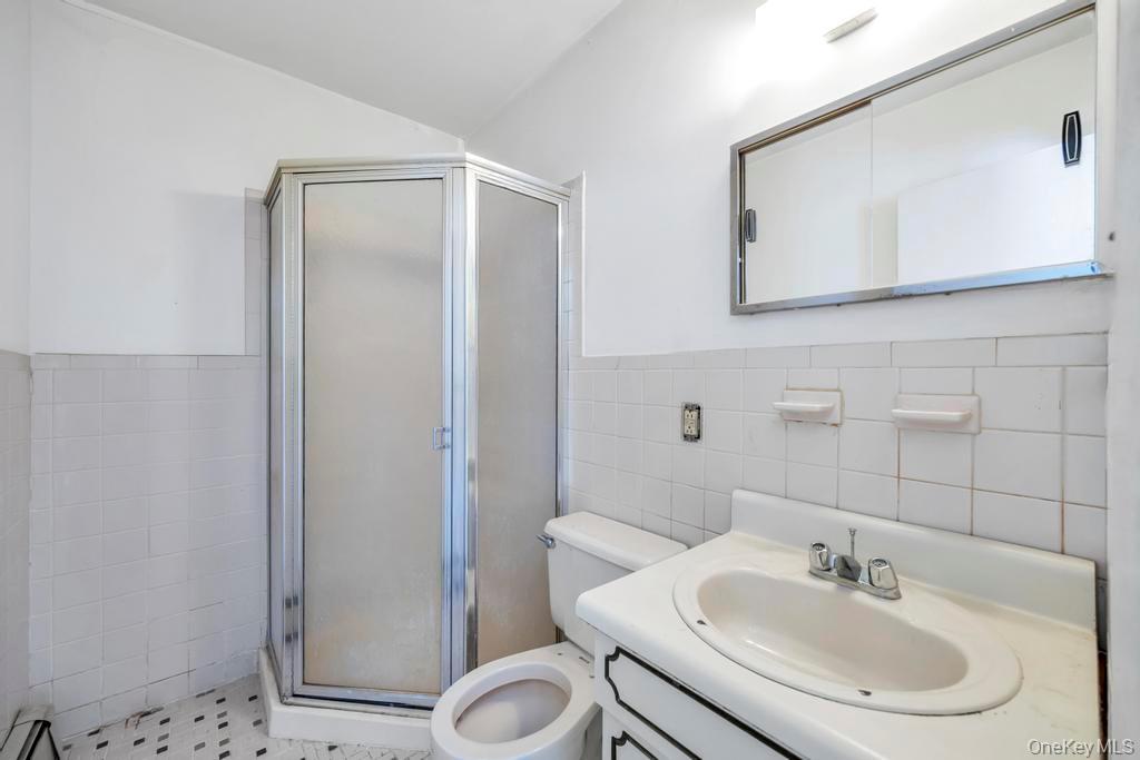 #8 photo, 189 Ontario Avenue, 롱 아일랜드 Massapequa , NY 11758