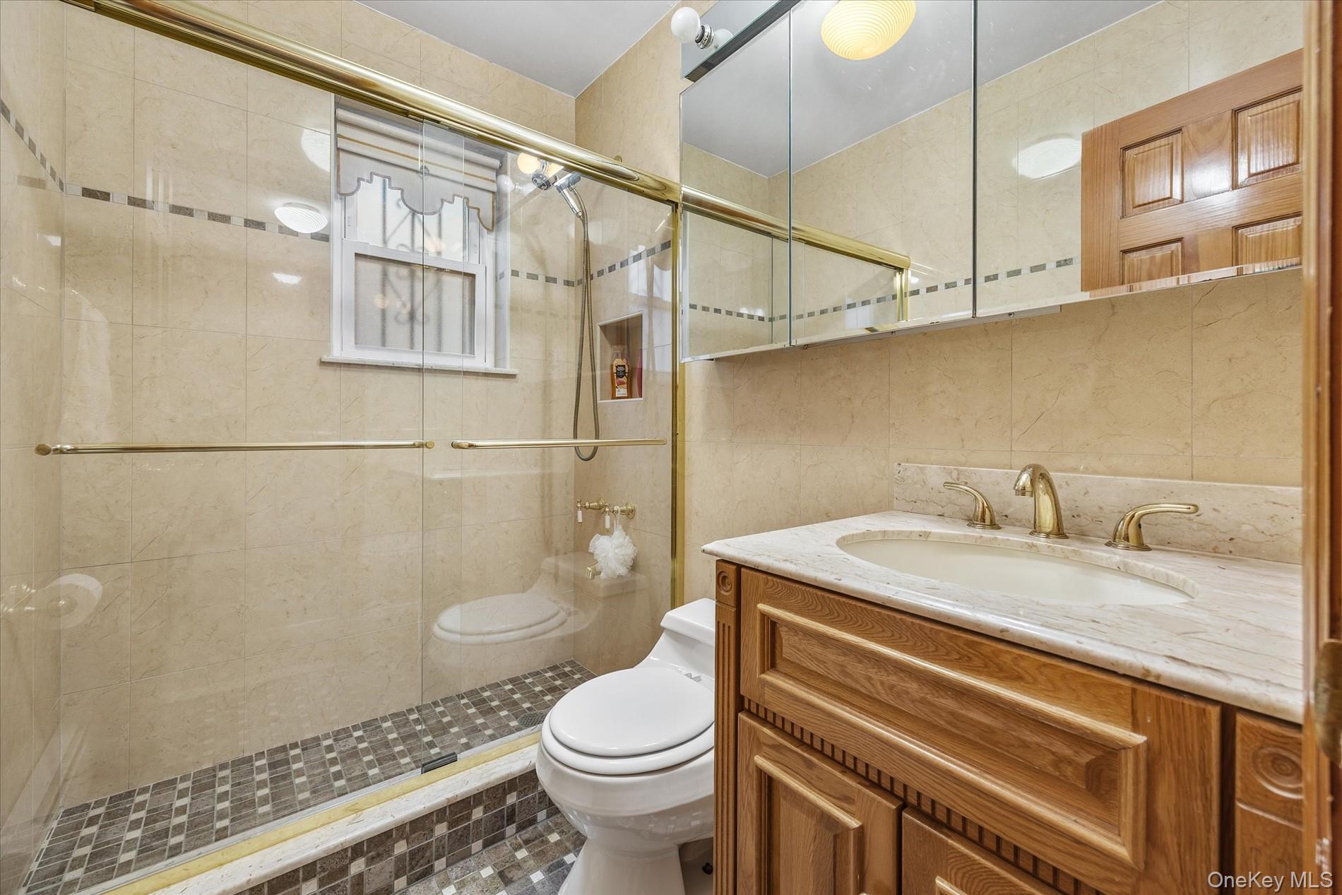 #11 photo, 2504 42nd Street, Astoria , NY 11103