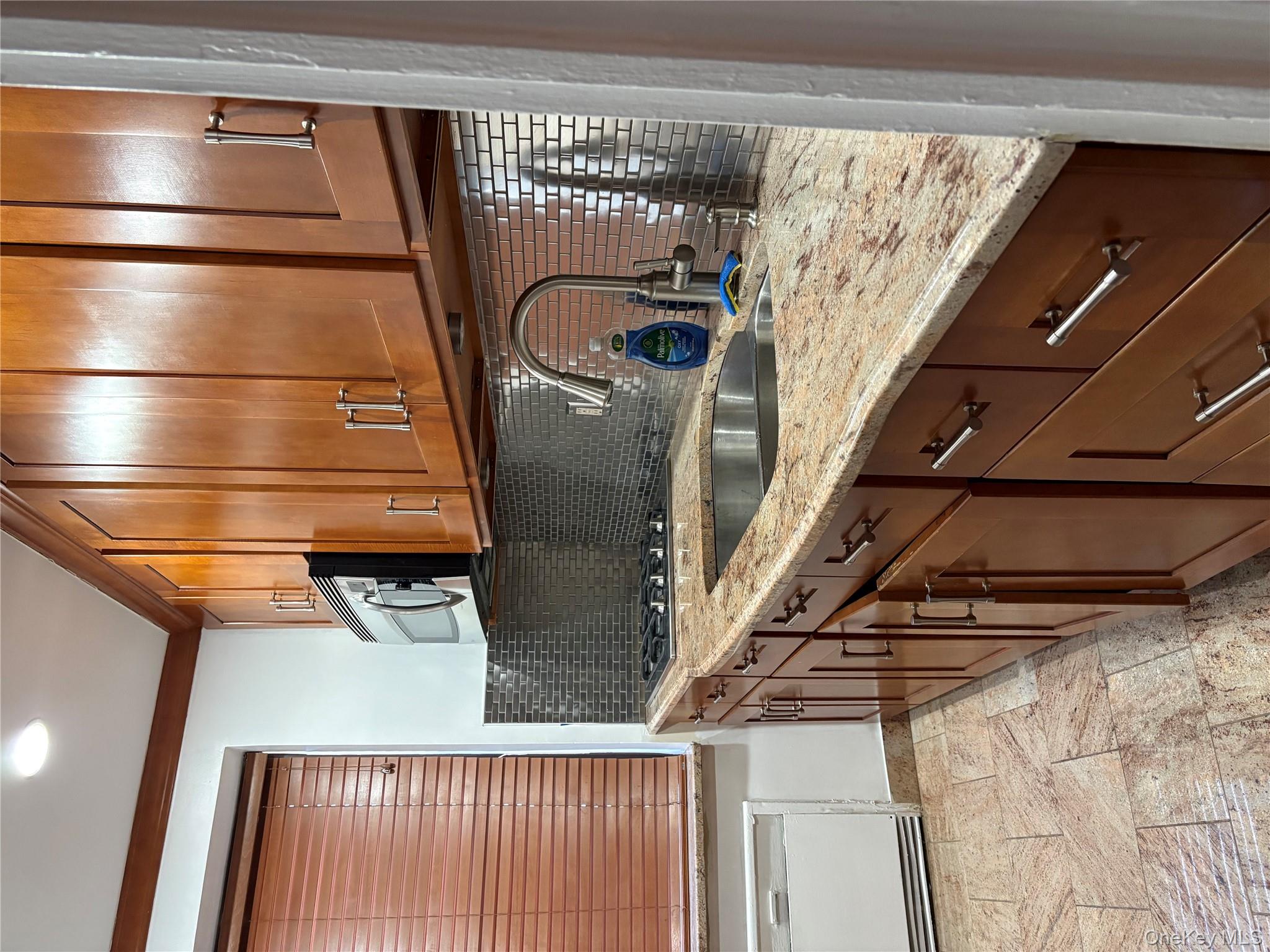 #1 photo, 73-11 Bell Boulevard, 皇后区 Bayside , NY 11364