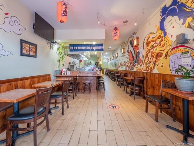 #3 photo, 63-28 Roosevelt Avenue, Woodside , NY 11377