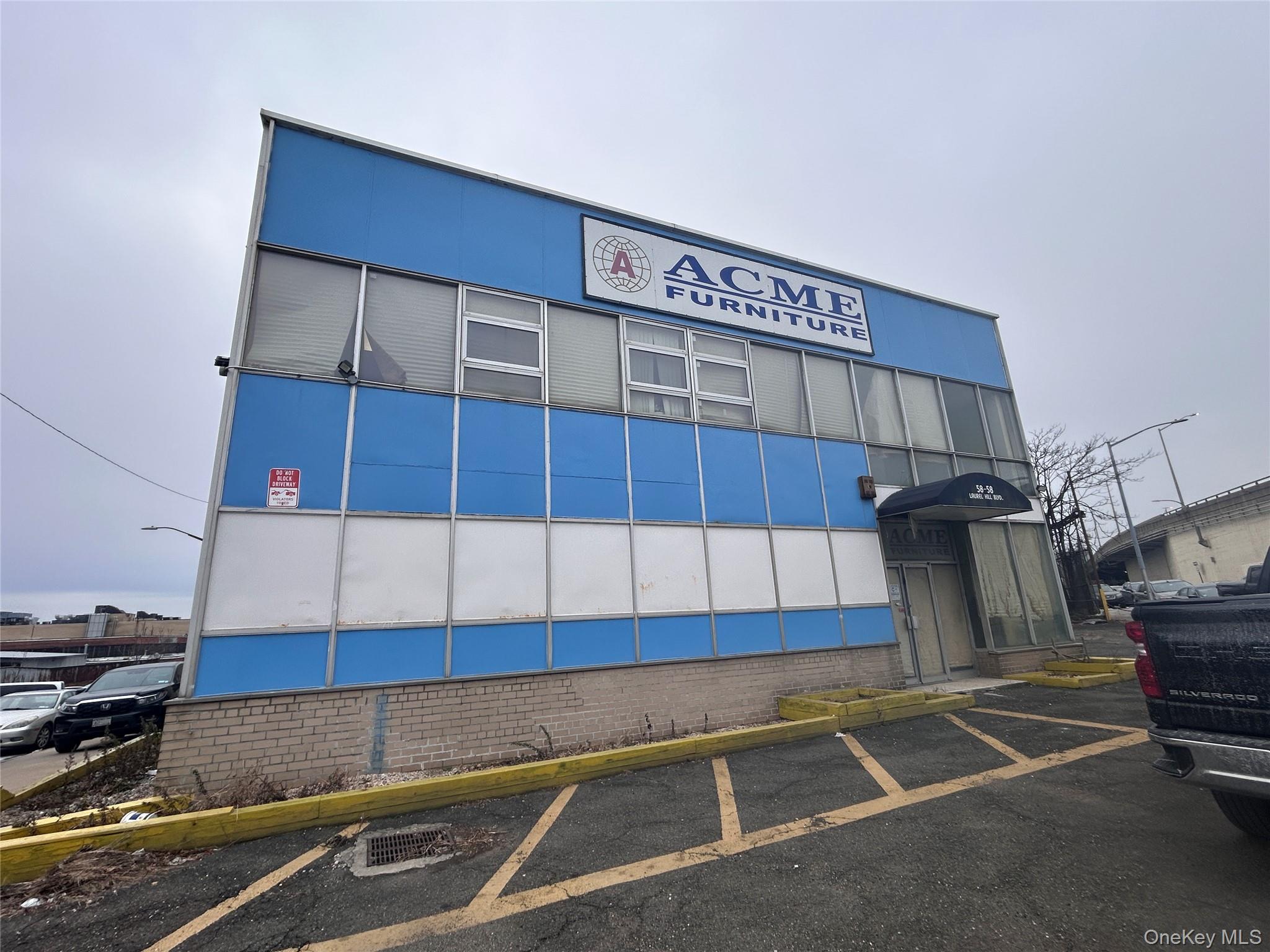 #1 photo, 5858 Laurel Hill Boulevard, 皇后區 木邊 Woodside , NY 11377