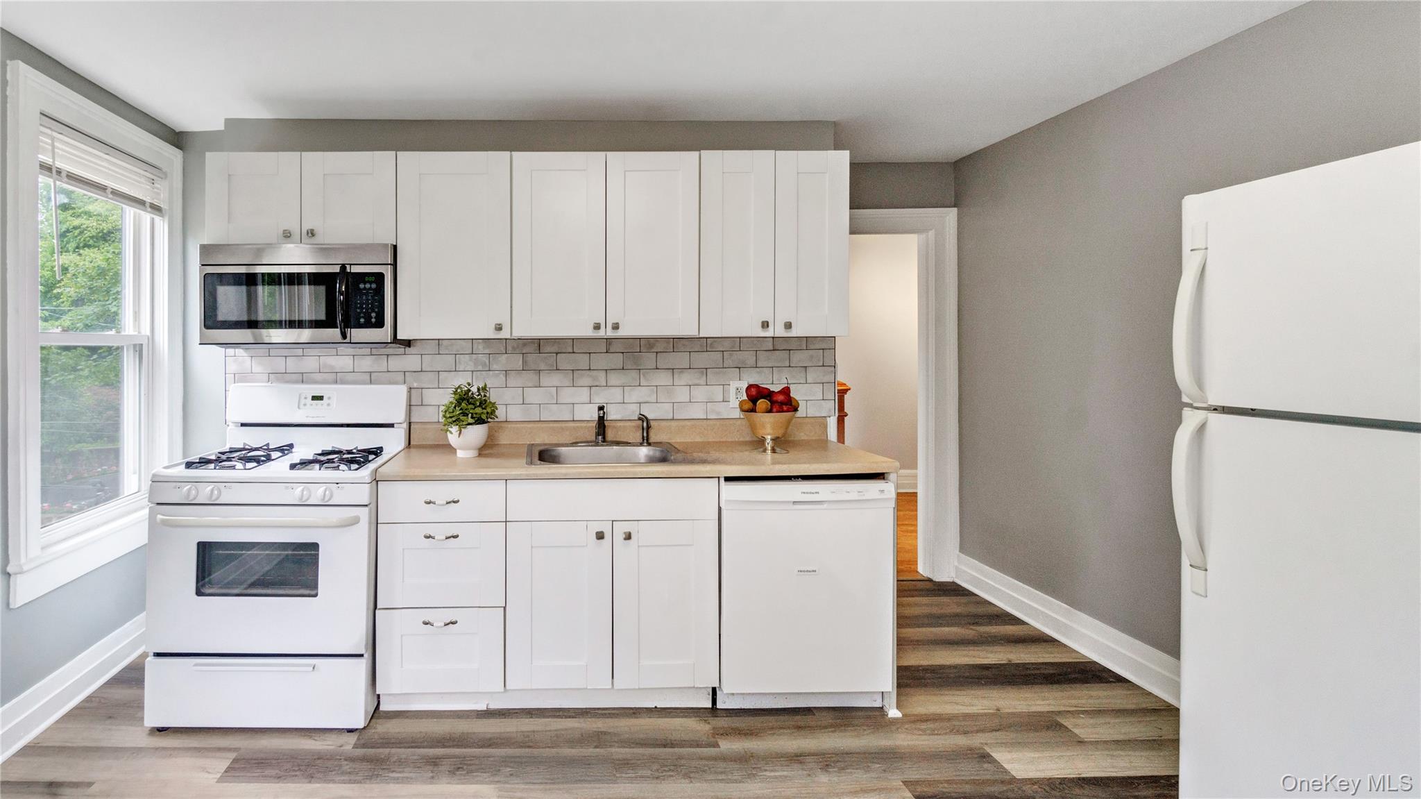 #9 photo, 22 Town Path, Glen Cove , NY 11542