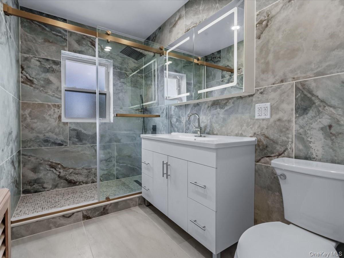 #17 photo, 6616 52nd Drive, Maspeth , NY 11378