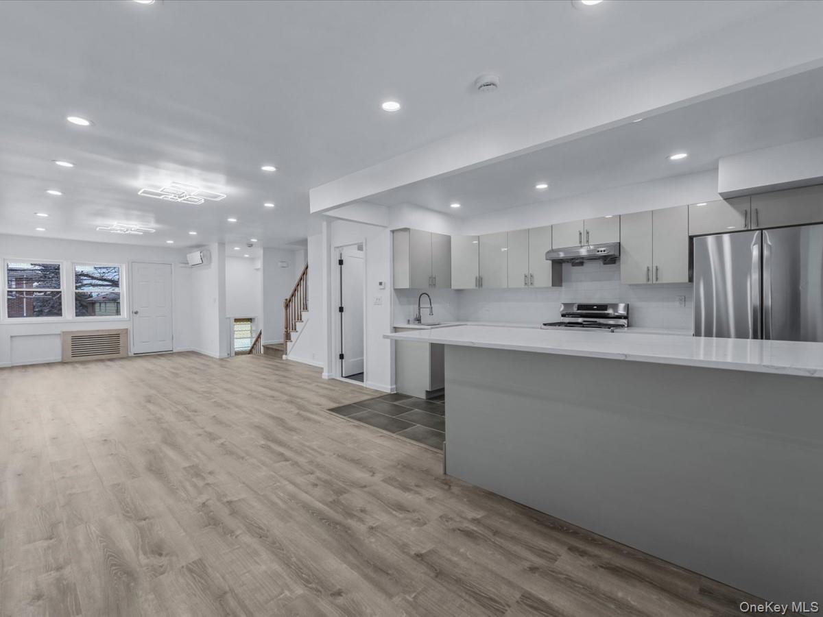 #6 photo, 6616 52nd Drive, Maspeth , NY 11378