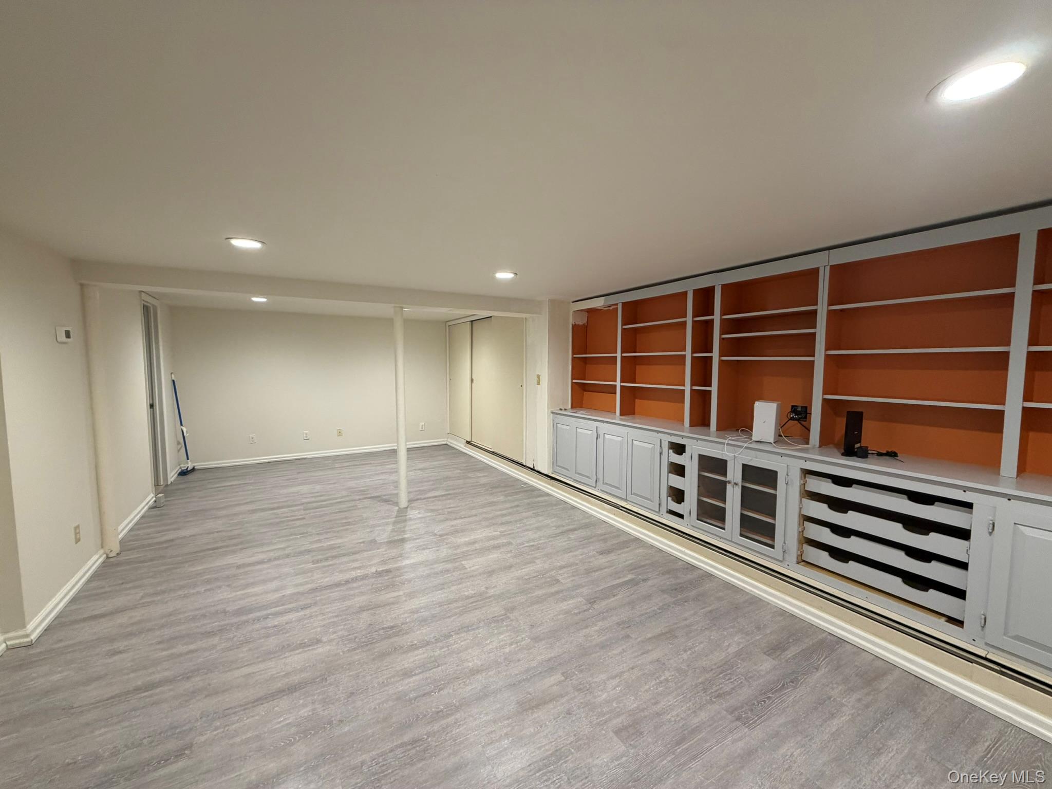 #13 photo, 32 Montana Court, Syosset , NY 11791