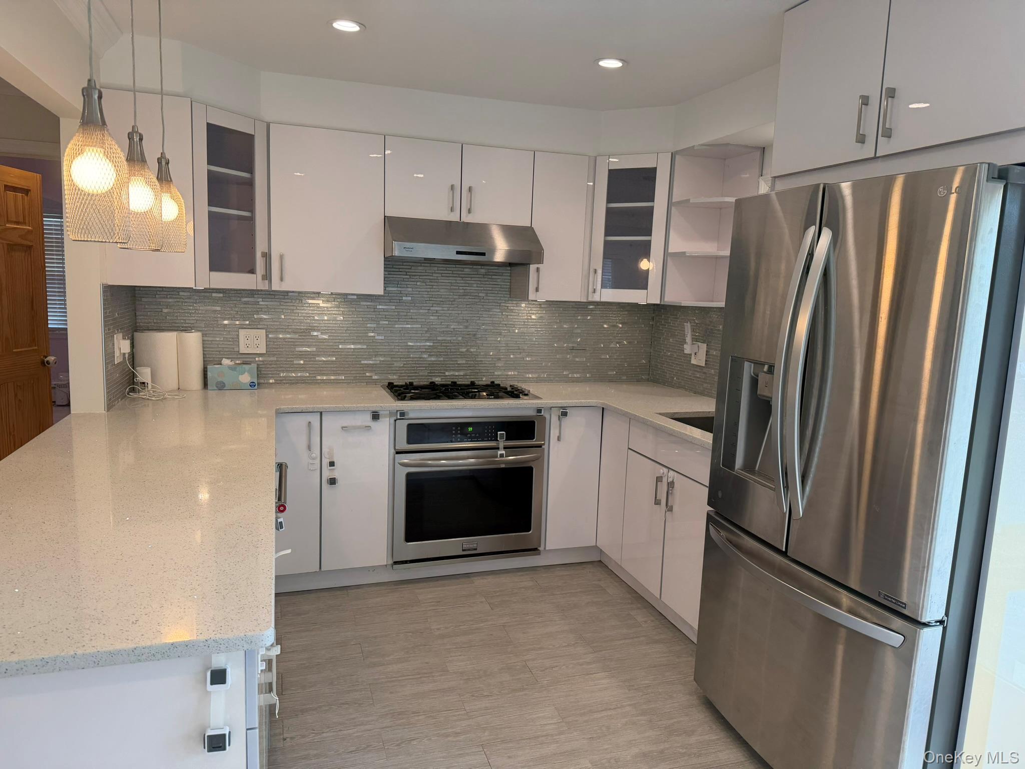 #14 photo, 32 Montana Court, Syosset , NY 11791