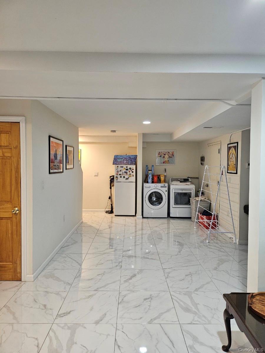 #14 photo, 43-29 249th Street, Little Neck , NY 11363