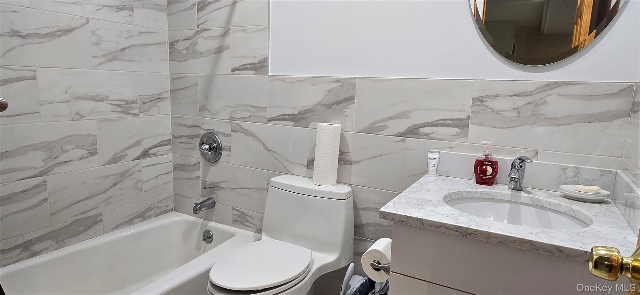 #20 photo, 43-29 249th Street, Little Neck , NY 11363