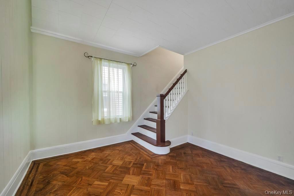 #15 photo, 248-24 88th Drive, कुईंस Bellerose , NY 11426