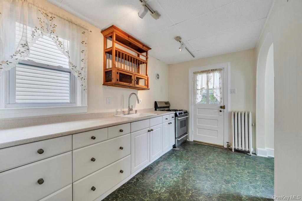 #17 photo, 248-24 88th Drive, कुईंस Bellerose , NY 11426