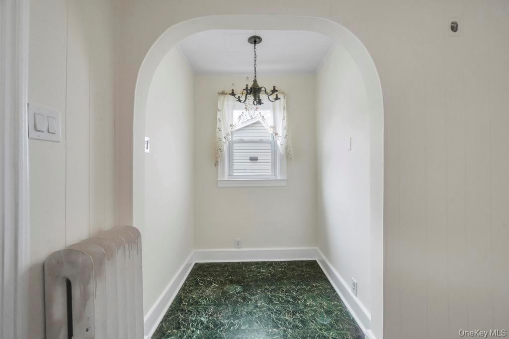 #20 photo, 248-24 88th Drive, कुईंस Bellerose , NY 11426