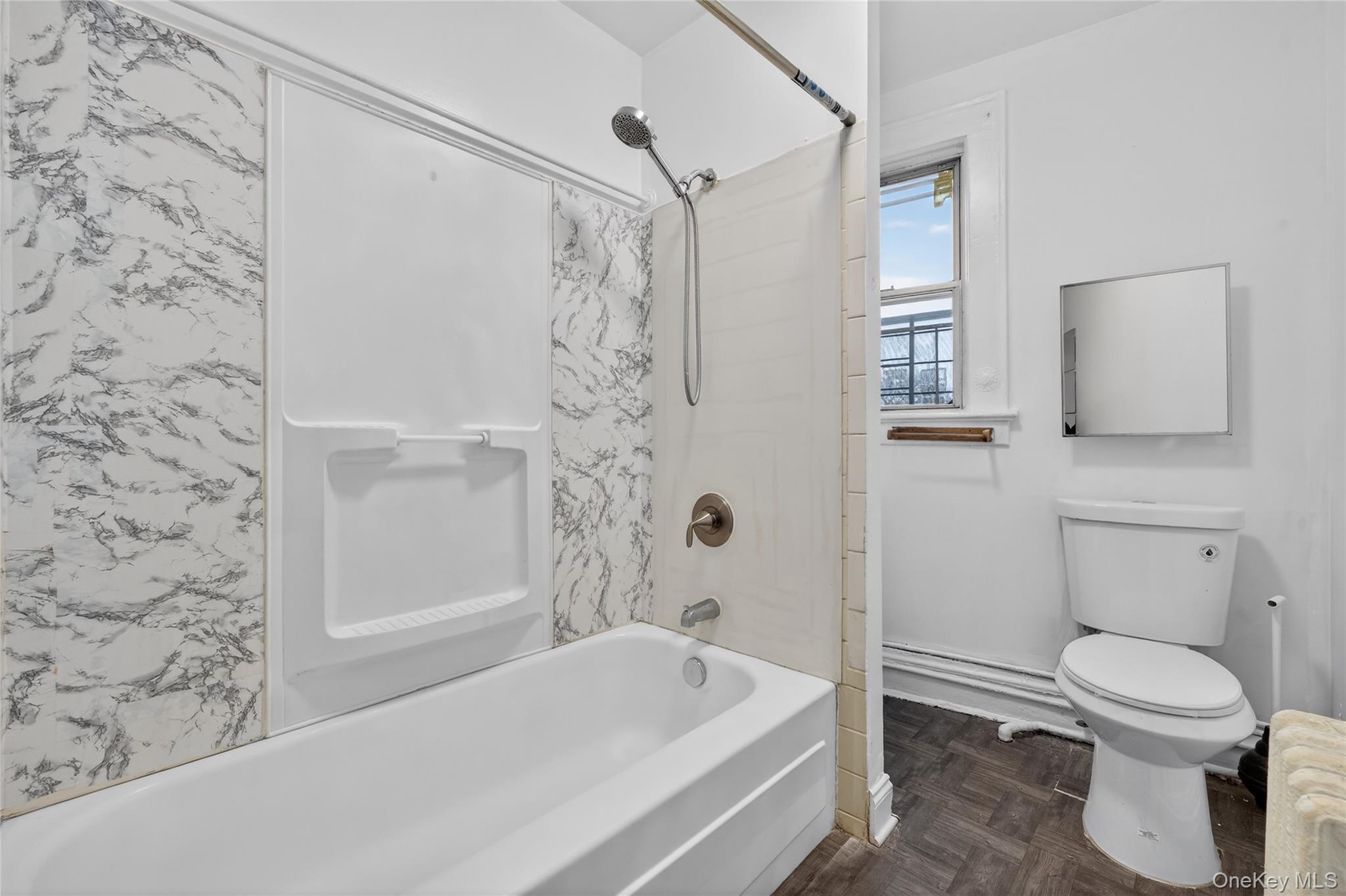 #10 photo, 2092 Grand Avenue, Baldwin , NY 11510