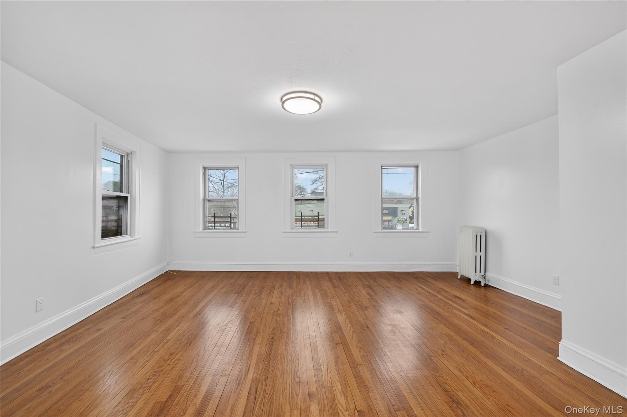 #9 photo, 2092 Grand Avenue, Baldwin , NY 11510