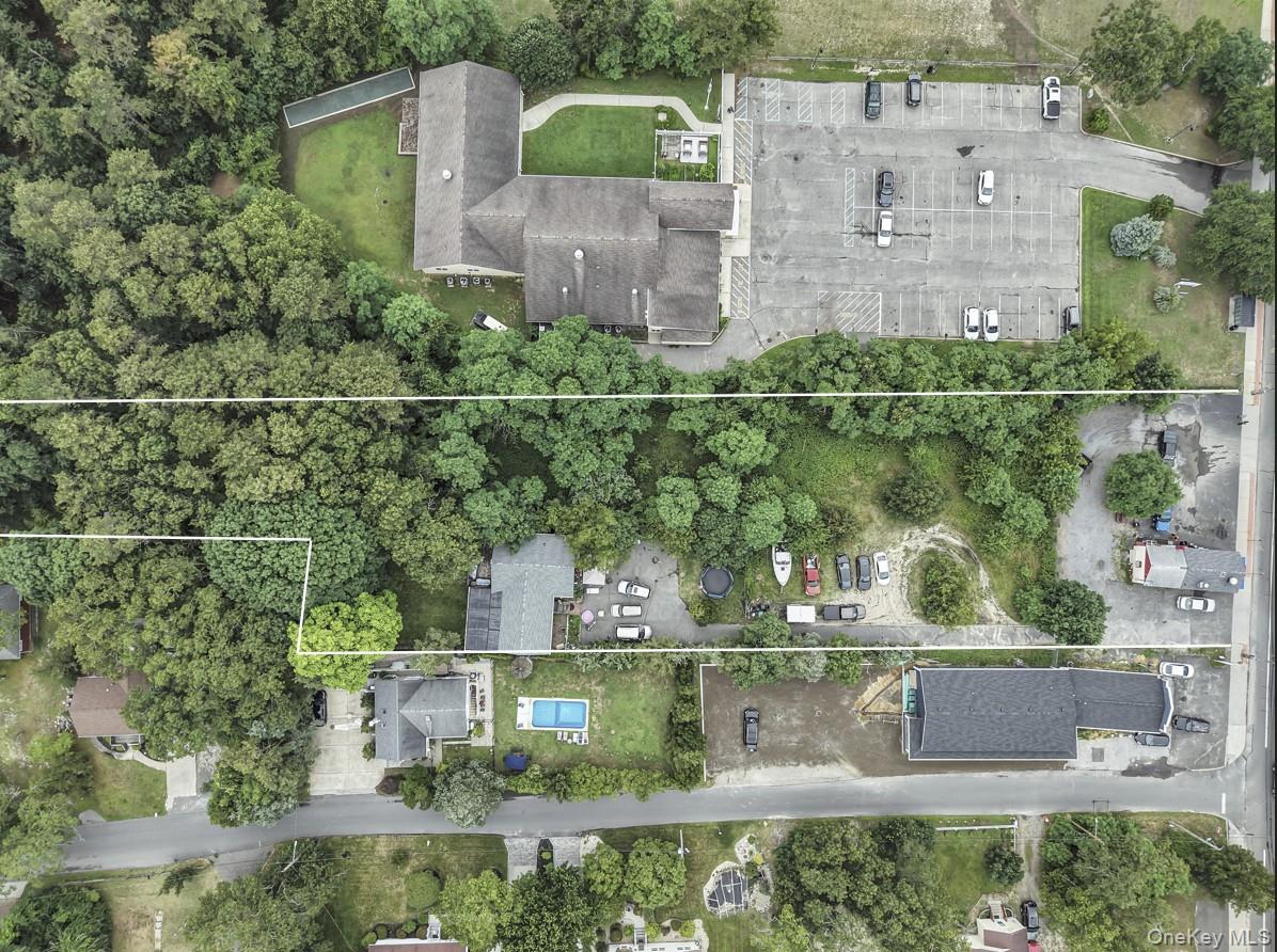 #3 photo, 669 Flanders Road, מחוז סאפוק Flanders , NY 11901