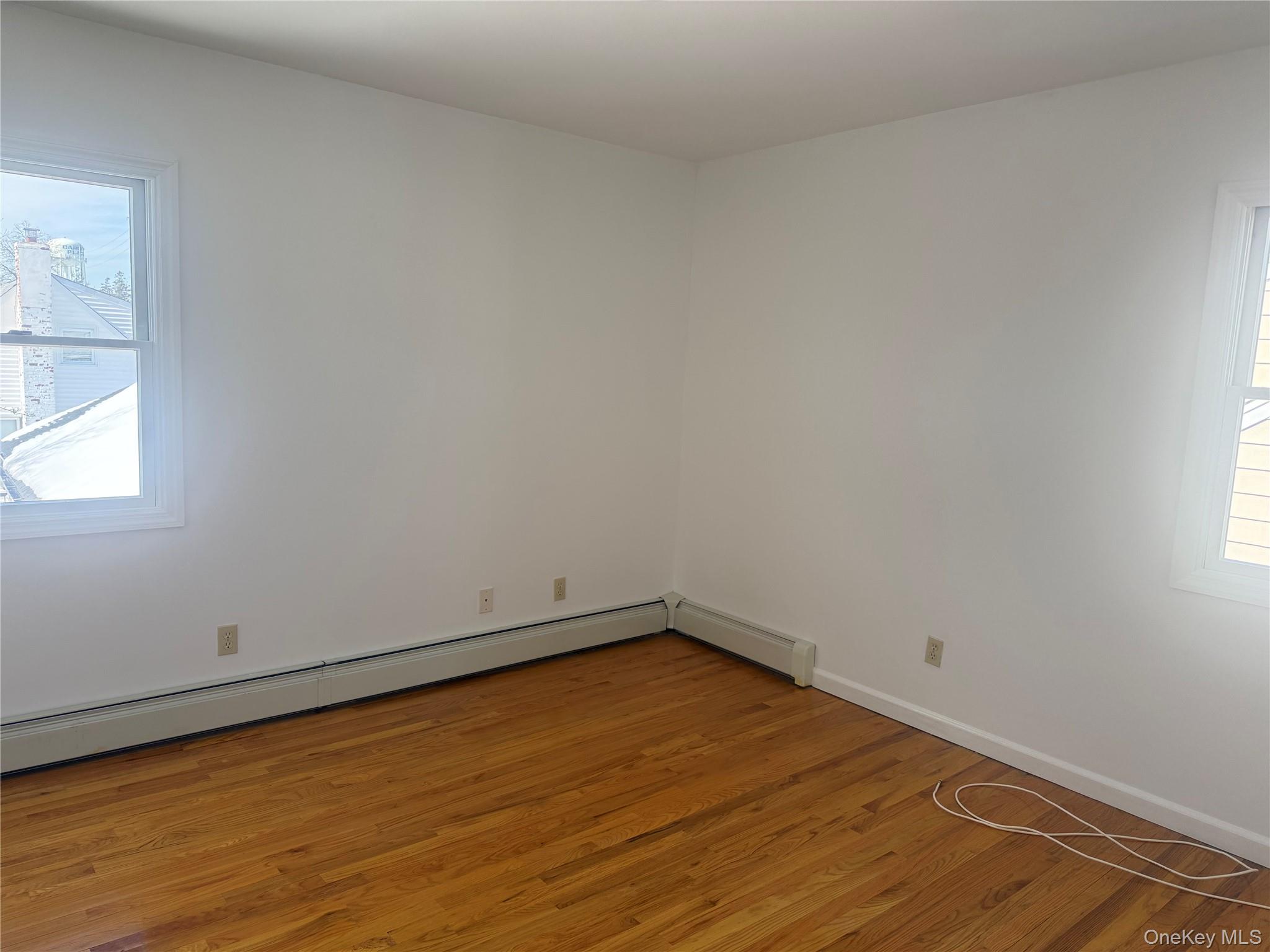 #5 photo, 219 Manhattan Avenue, নাসাউ কাউন্টি Westbury , NY 11590