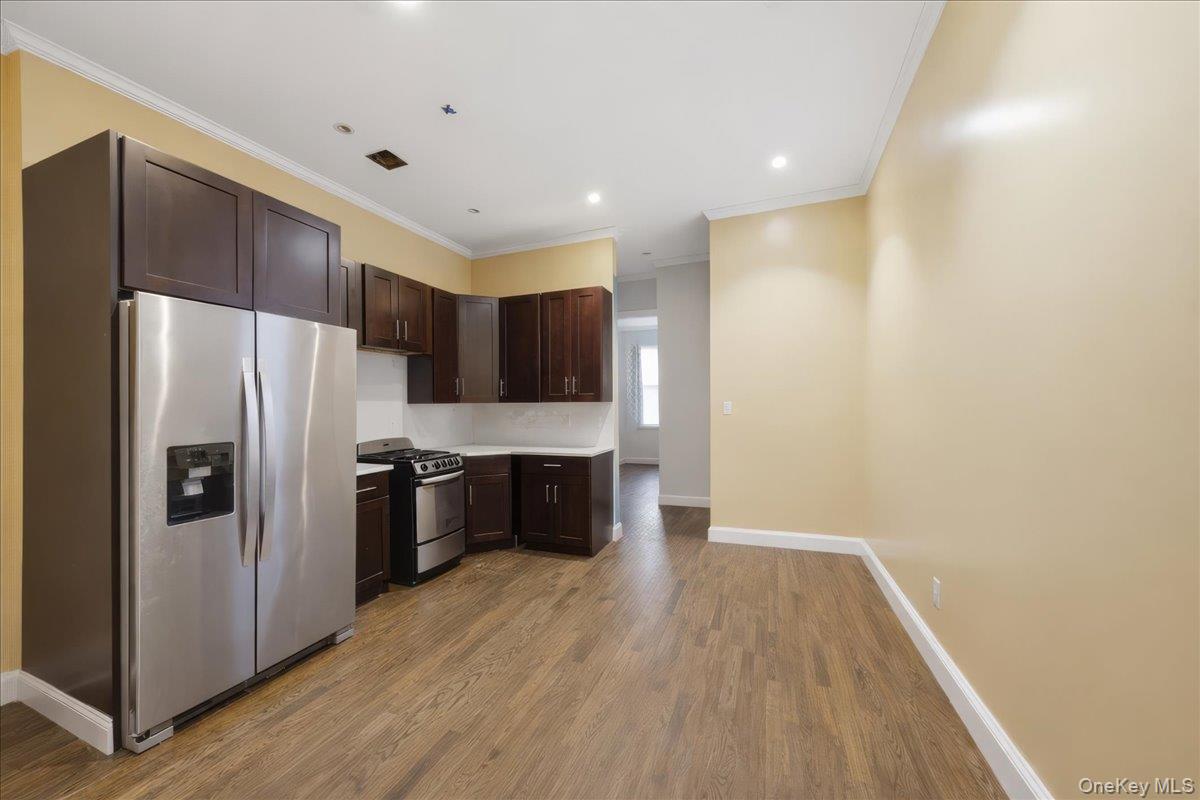 #16 photo, 92 Elliott Avenue, Yonkers , NY 10705