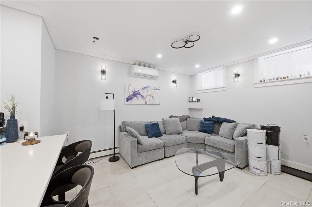 #6 photo, 92 Elliott Avenue, Yonkers , NY 10705