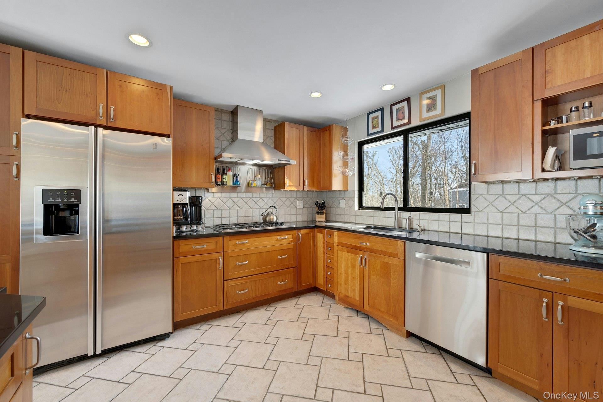 #8 photo, 32 Penny Lane, Scarsdale , NY 10583