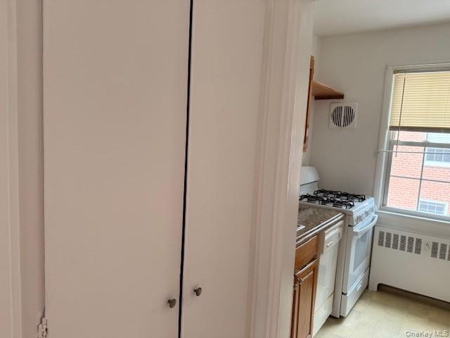 #12 photo, 180 Pinewood Road, Hartsdale , NY 10530