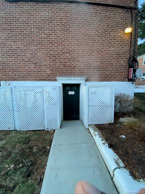 #14 photo, 180 Pinewood Road, Hartsdale , NY 10530