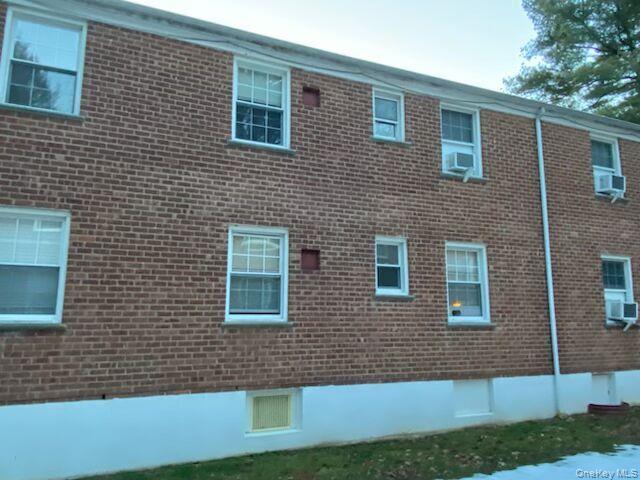 #15 photo, 180 Pinewood Road, Hartsdale , NY 10530